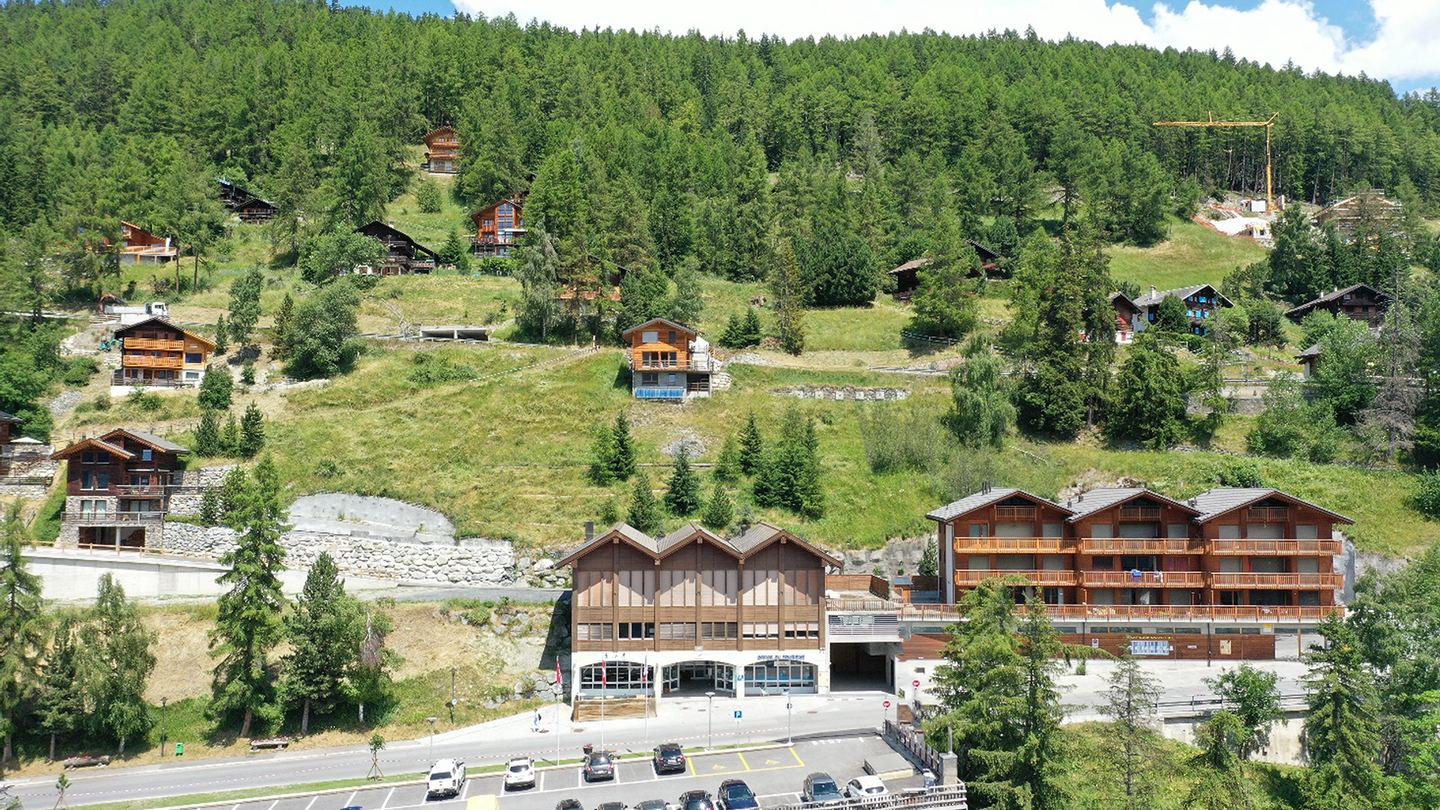 Le secteur de St-Luc et le départ des remontées vers Tignousa